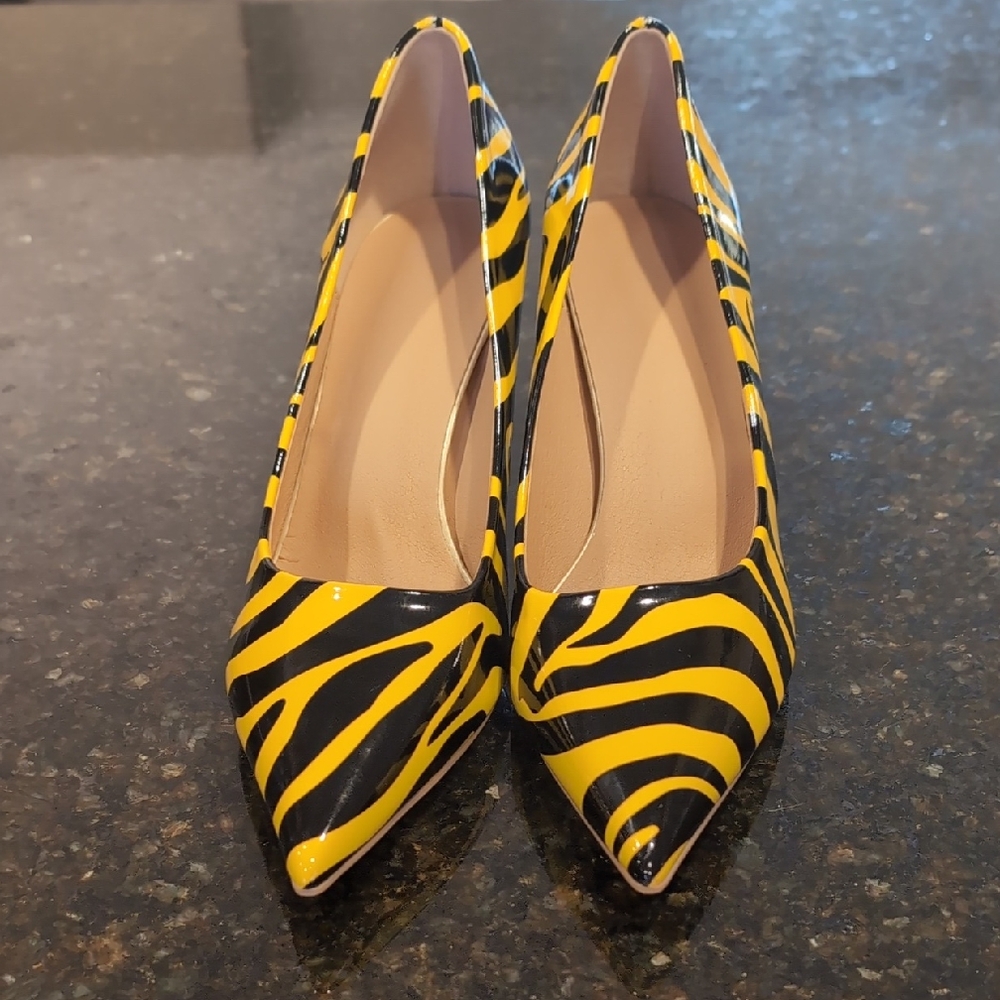 Yellow and Black Zebra Print Women's Heels -NWOT